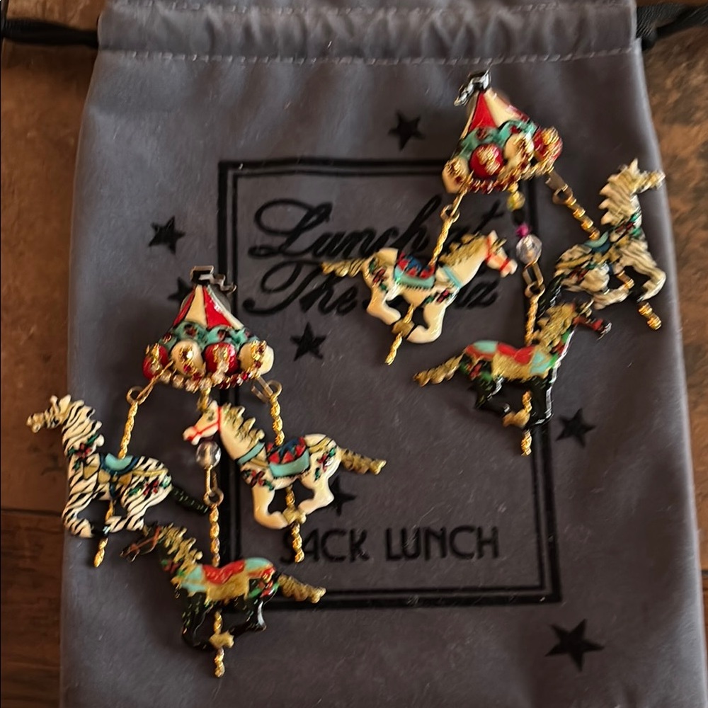 Lunch At The Ritz CAROUSEL HORSES post Earrings - Picture 2 of 12